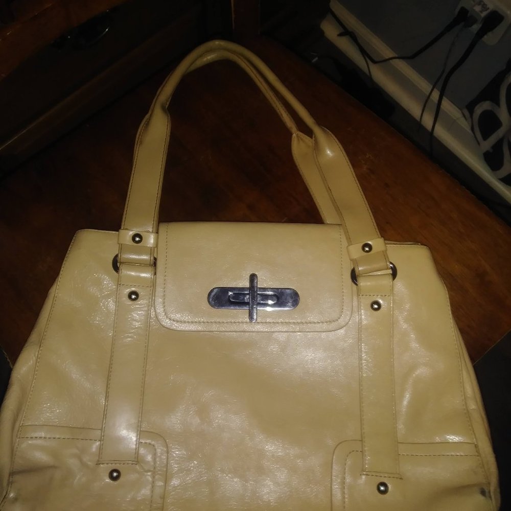 Kenneth Cole Reaction